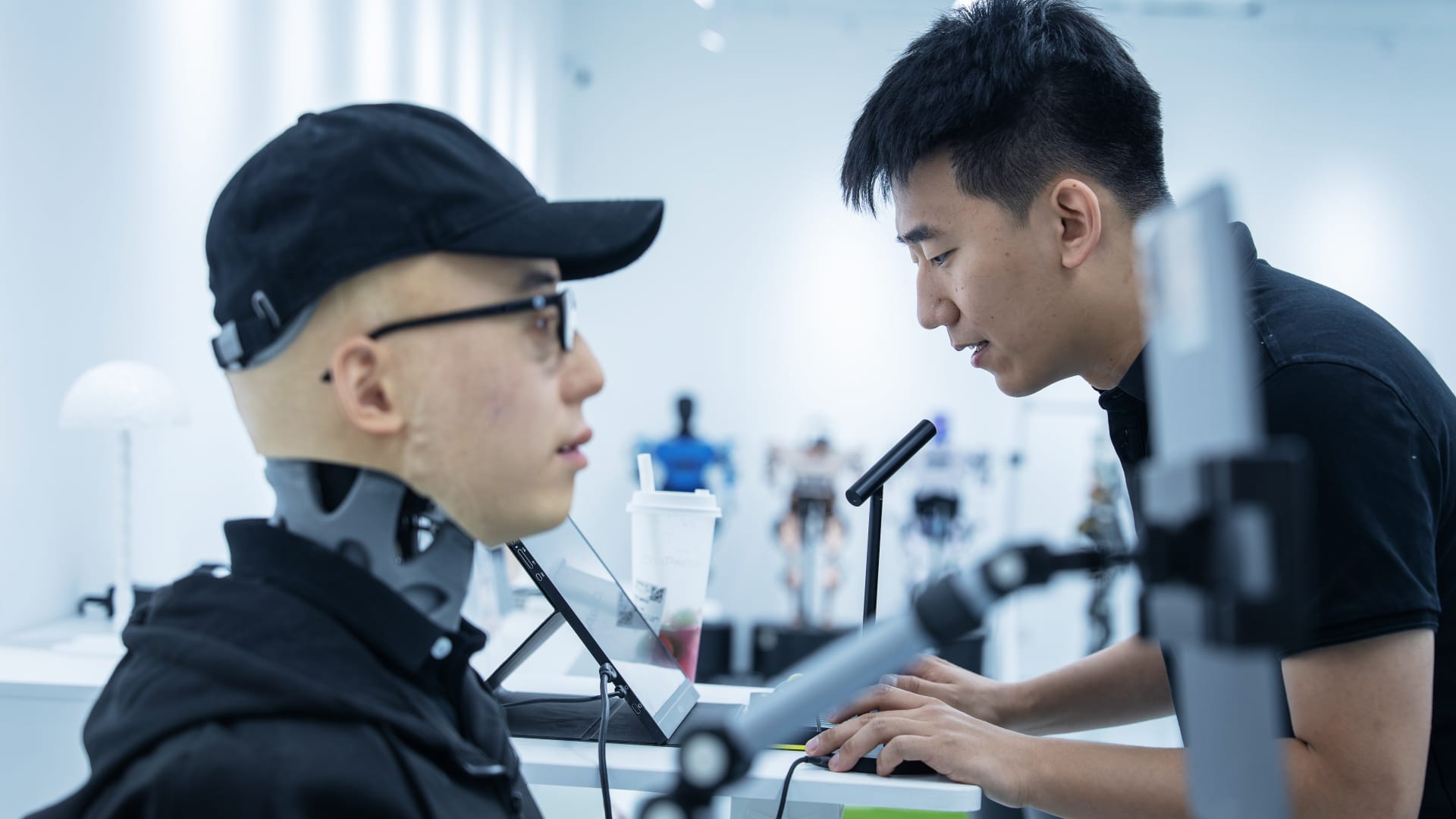 Foreign investors are excited about China’s cheap AI valuation